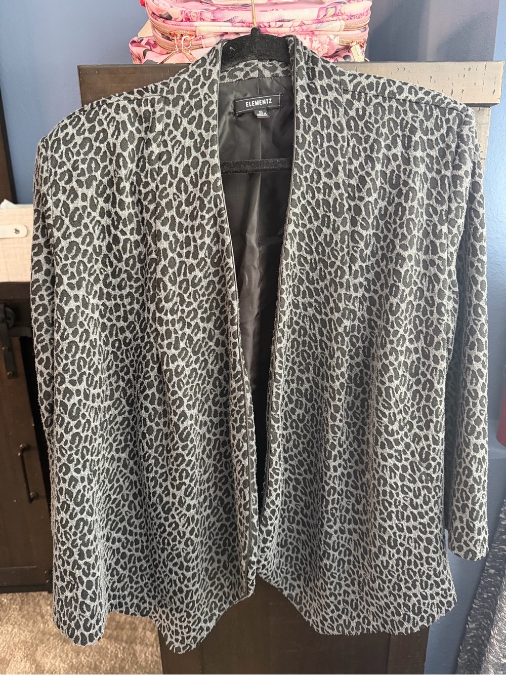 Elementz Black & Gray Leopard Open-Front Blazer